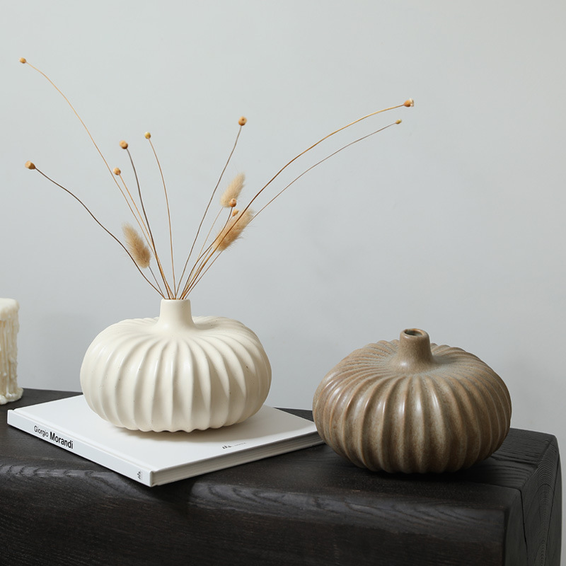 Vaso de cerámica del viento tranquilo decoración sala de estar retro nicho negro diseño de vestíbulo flor seca flor decoración suave