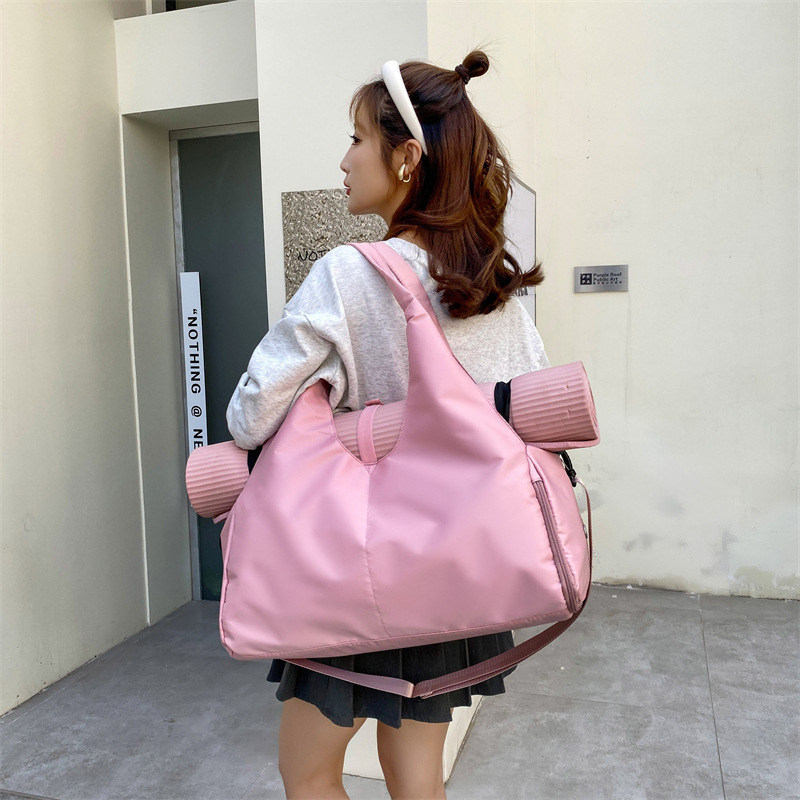 Fitness Bag with Logo Printing, Large Capacity Travel Bag, Portable Yoga Bag, Multifunctional Luggage Bag with Shoe Compartment, Stylish Luggage Bag Fitness Bag with Logo Printing, Large Capacity Travel Bag, Portable Yoga Bag, Multifunctional Luggage Bag with Shoe Compartment, Stylish Luggage Bag