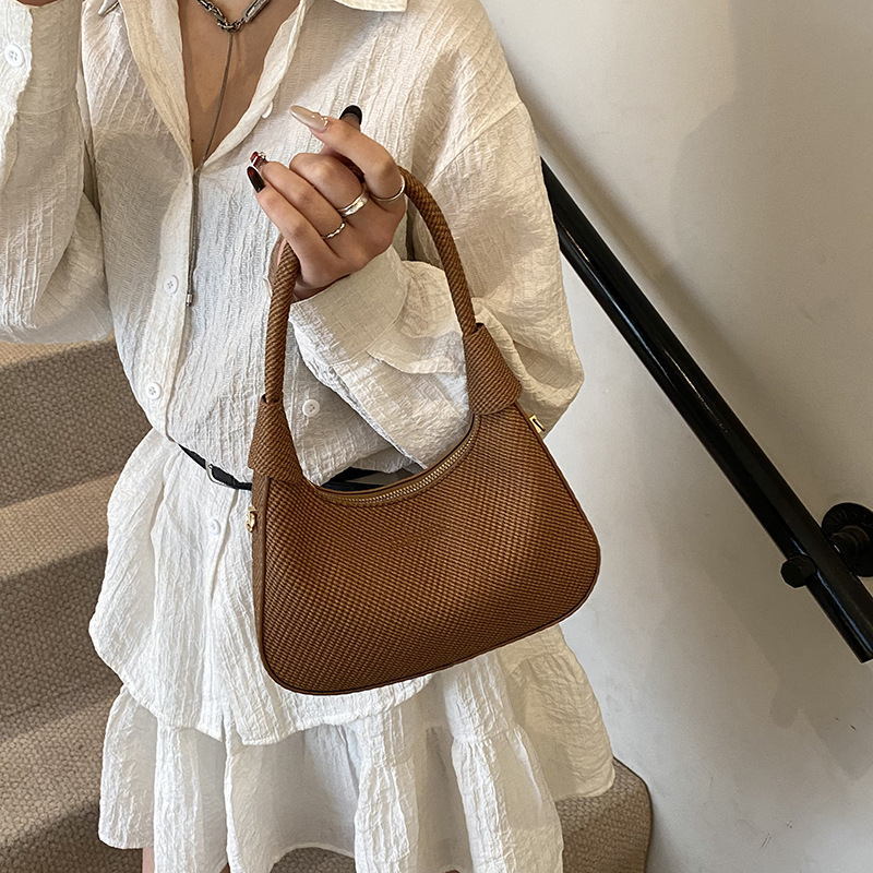 Primavera y verano bolsos de cadena bolsos populares bolsos de cinturón bolsas de mano bolsas de mano nuevas mujeres este año bolsas 2025 nuevas