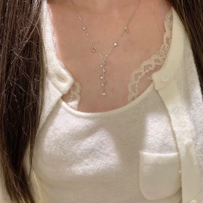 S925 スターリングシルバークリアグレープストリングホワイトクリスタルネックレスライト高級絶妙な鎖骨チェーンハイエンドニッチタッセルネックレス|undefined
