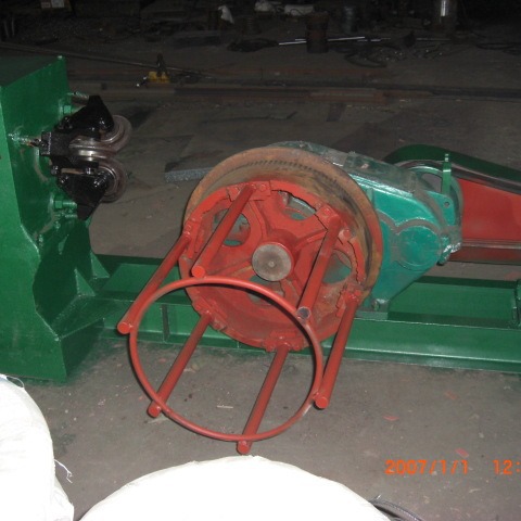 厂家供应钢筋螺纹成型机