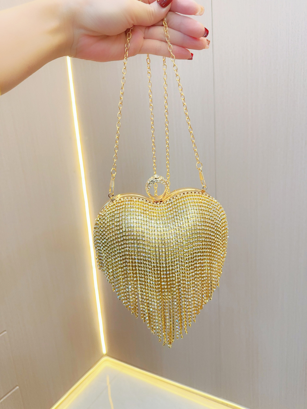 Nouvelles fêtes d'anniversaire à pompon en strass, sac à main parsemé de diamants pour les mondains, sac de banquet croisé en diagonale_voghion.com