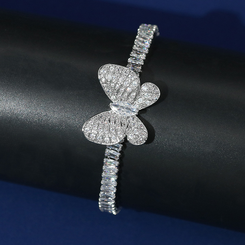 Le Cuivre Plaqué Or 18K Style Simple Style Classique Papillon Incruster Zircon Bracelets display picture 4