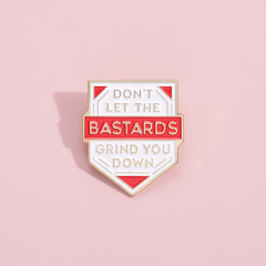 歐美跨境創意英文句子金屬徽章  個性卡通盾牌造型胸針速賣通新品