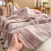 Mianlan-Wenmengzi--Knitted jacquard three-layer yarn--