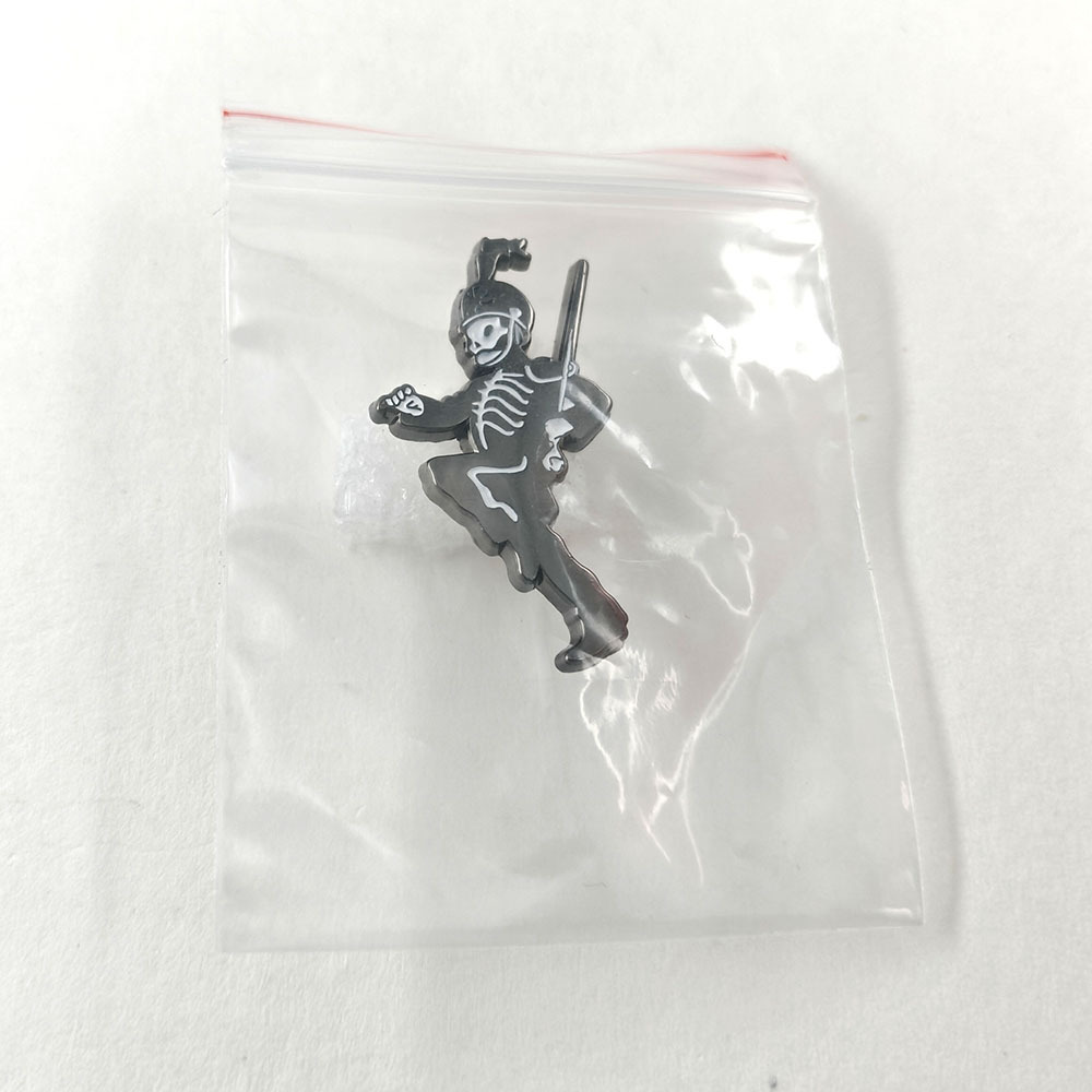 Cute Everyday Romantic Logo Brooch Badge Fun Anime Peripheral Enamel Pin Backpack Decoration Gift