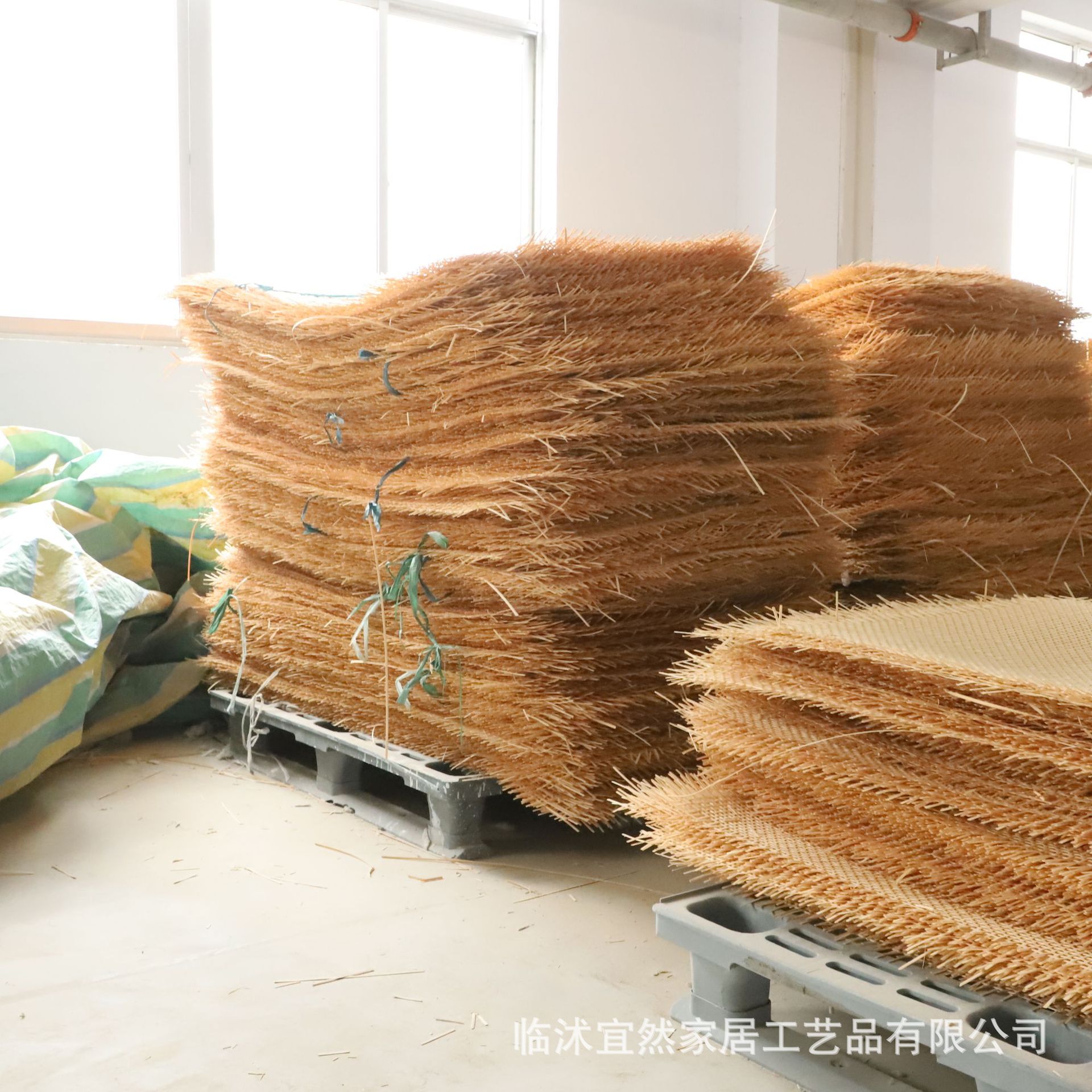 Yiran accesorios de seda de bambú tejidos a mano Estera de bambú duro pequeño diseño de la caja de almacenamiento de muebles Cruz de ratán de seda de Bambú