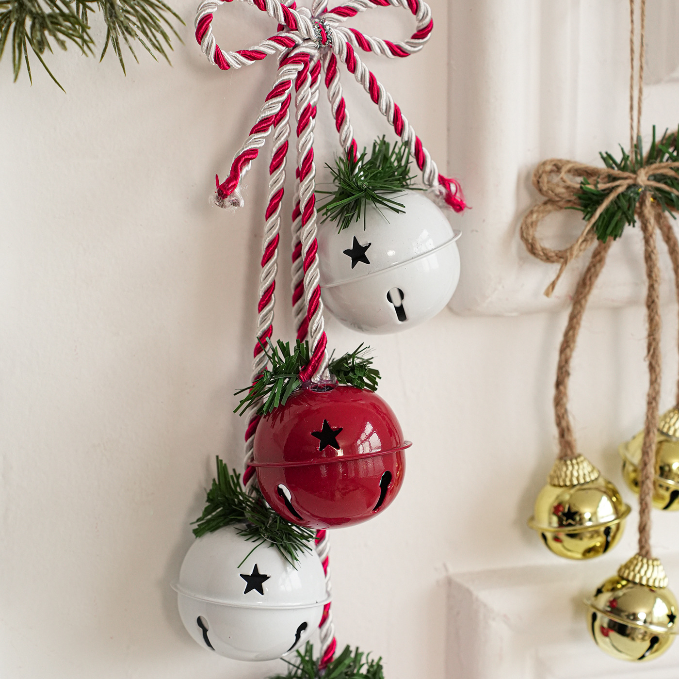 Nuevos colgantes de campana de Navidad de hierro forjado cuerda de cáñamo cuerda de campana metálica decoración colgante puerta colgante pared colgante accesorios de diseño