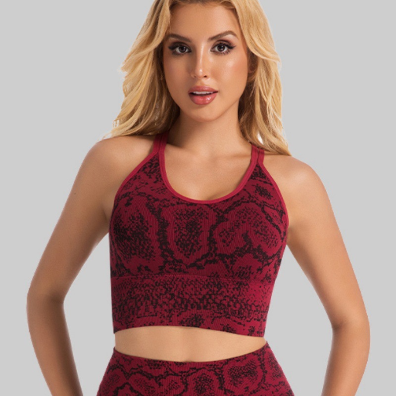 El nuevo traje deportivo de yoga con patrón de serpiente transfronterizo lleva un traje de yoga sexy para levantar las caderas fuera de la carrera, un traje de yoga con cintura alta y elasticidad de dos piezas. image 8