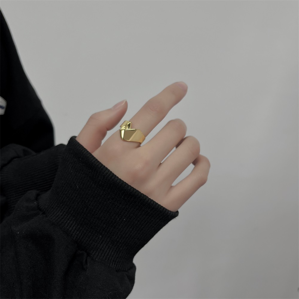 Retro one size brand geometric glossy ring for men and women