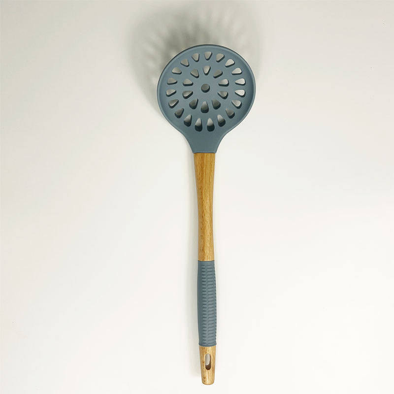 Inventario de estilo europeo y americano de silicona cocina conjunto de mango de madera de estante de almacenamiento de silicona 15 piezas de fábrica directa