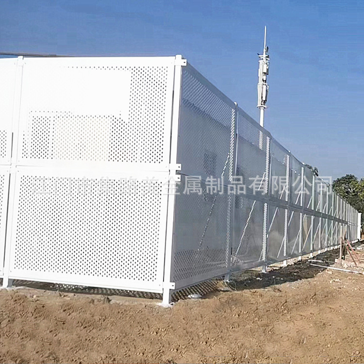 厂家直供冲孔围挡沿海道路防风围挡市政施工围挡洞洞板冲孔围挡