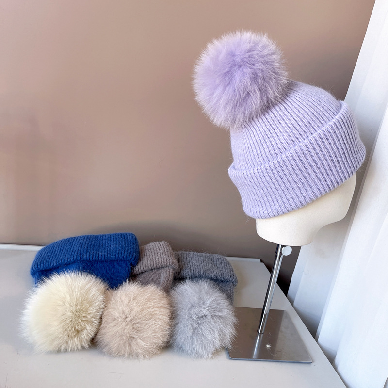 Women's Sweet Simple Style Color Block Pom Poms Eaveless Wool Cap display picture 11