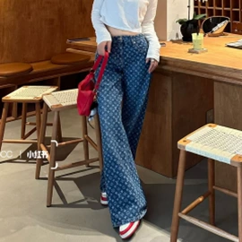 女式牛仔裤;半身裙