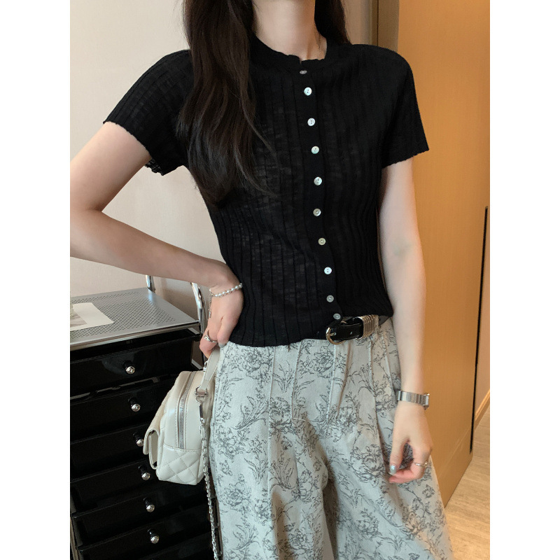 Special Wholesale Design Single-Breasted Thin Short-Sleeved Sweater for Women, Summer New Style, Unique and Beautiful