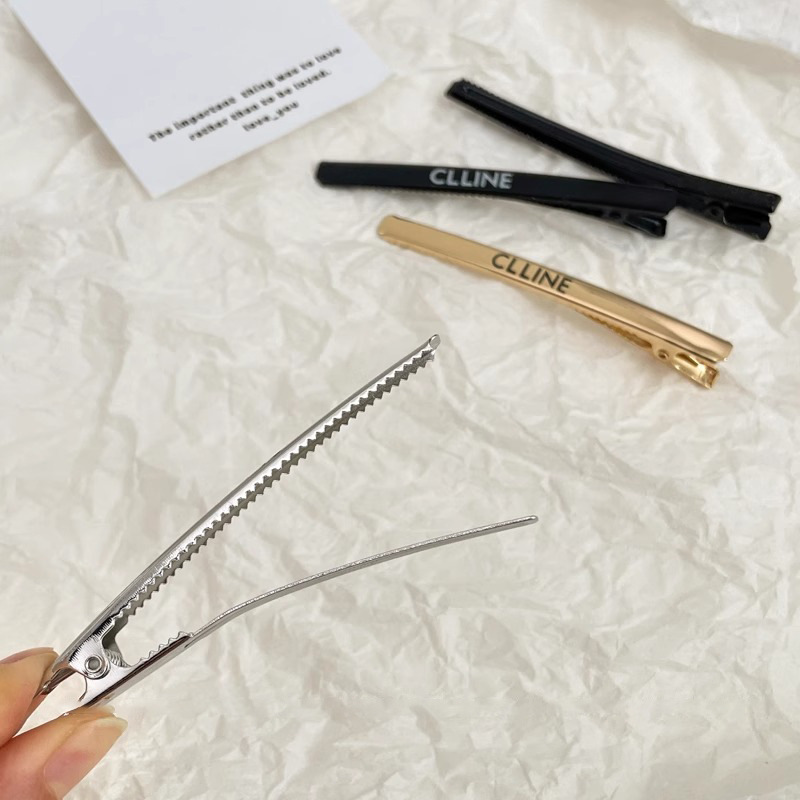 Versión coreana de otoño y invierno lateral de alto grado temperamento frío viento fría clips para el cabello de las mujeres red clips bordes rojos clips una palabra clips bb al por mayor