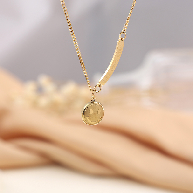 Fashion Smiley Face Titanium Steel Necklace 1 Piece