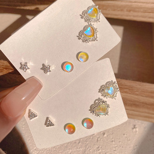 �n���Ų����~ɫ������b�����M�϶��h���Ě��|�߼�������С�ɶ��