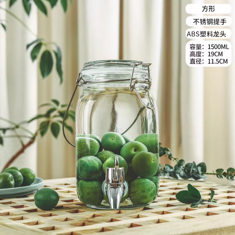 Botella de vidrio de remojo de licor, botella de remojo de licor de ciruela verde, botella de cerveza, botella de cierre de vidrio con mango de grifo