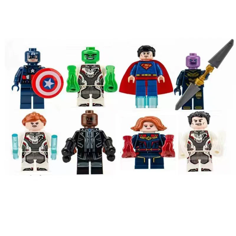 Набор минифигур Construction (LEGO) — 56 золотых и тематических минифигур с мотоциклом и 7-слойной витриной