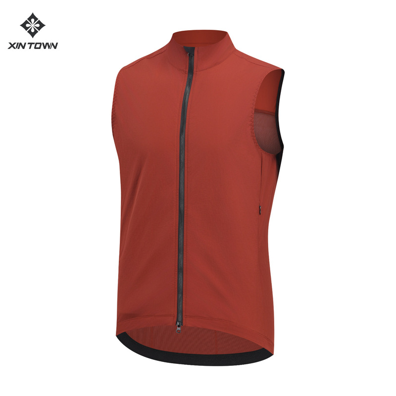 XINTOWN lightweight, windproof, and waterproof sports vest with a double-zipper design, featuring a large mesh panel on the back for breathability and preventing overheating during cycling