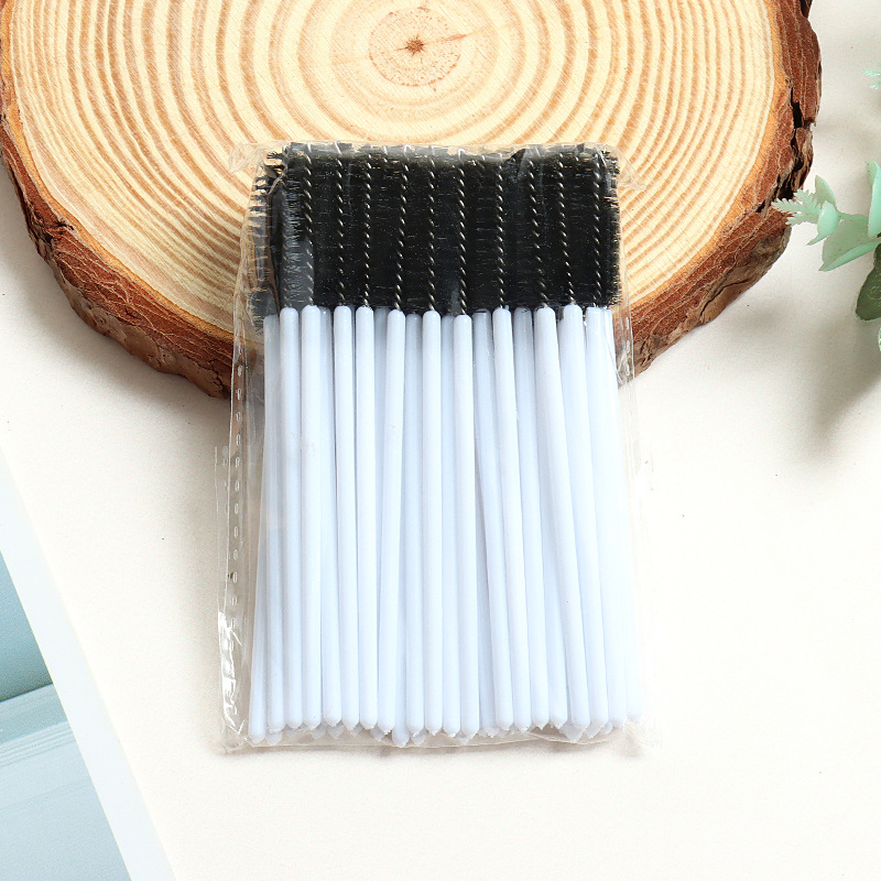 흰 줄기와 검은 머리