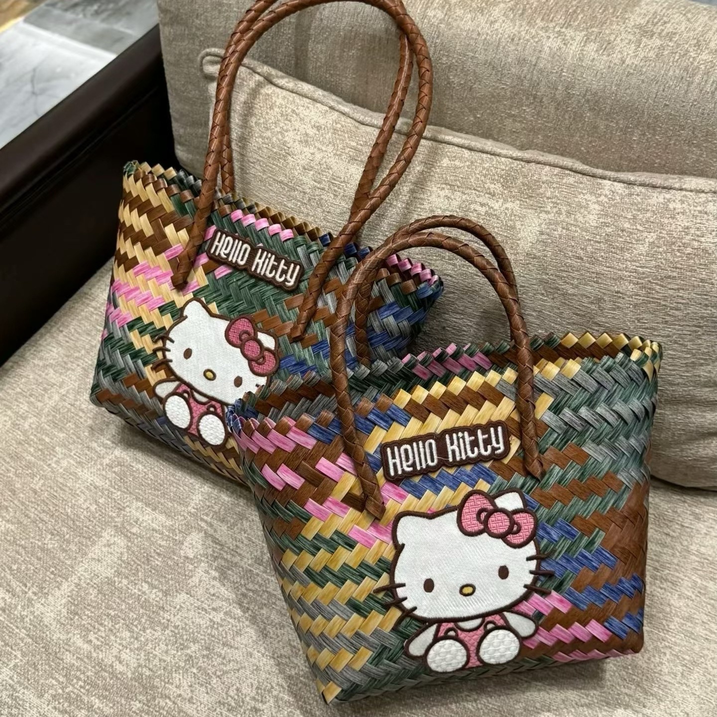 小红书同款kitty复古仿藤编手工编织菜篮子包沙滩度假女生手提包