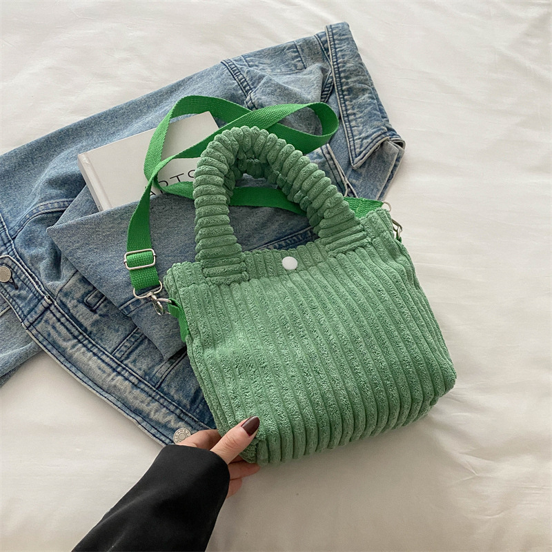 Otoño y invierno nuevos productos de diseño Nichozhong pozos de cordillera bolsas de algodón lindas bolsas de mano chic bolsas de hombro