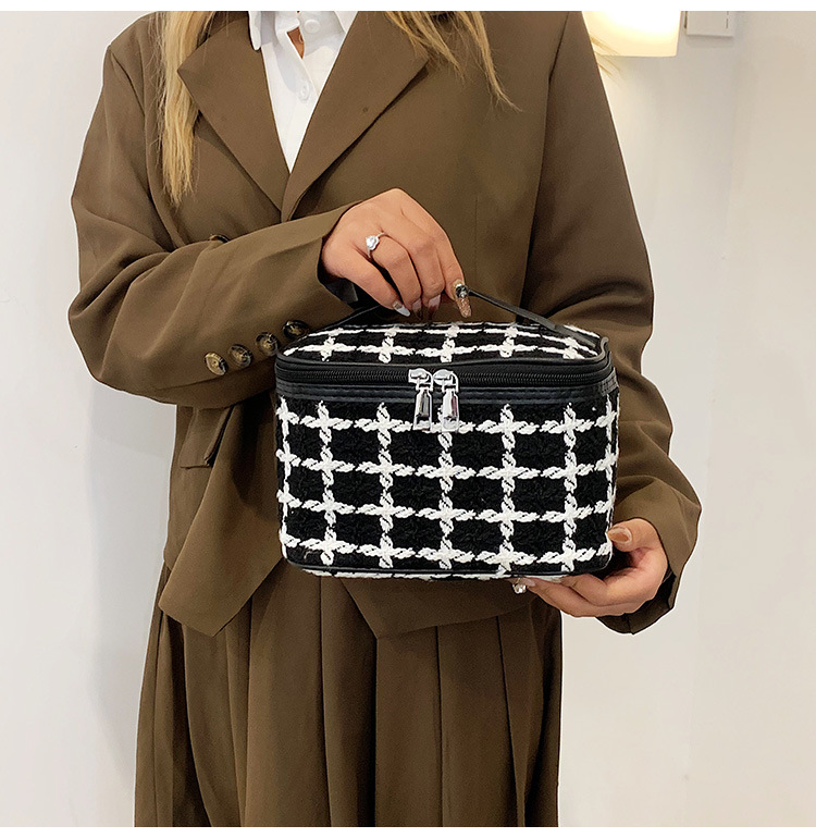 Streetwear Houndstooth Leopard Checkered Canvas Polyester Square Makeup Bags display picture 2