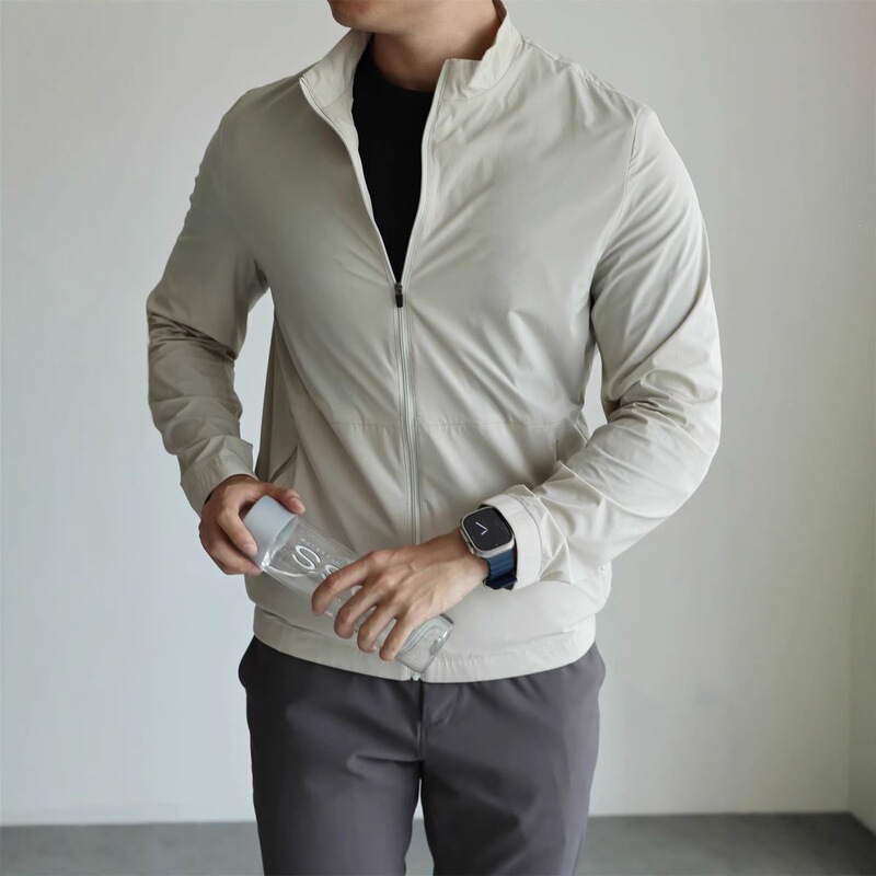 In-Stock New Fashion Thin Jacket with Small Stand Collar, Cool and Quick-Drying, Portable, Suitable for Spring and Summer, in Sea Blue and Light Mist Gray, Slim Fit