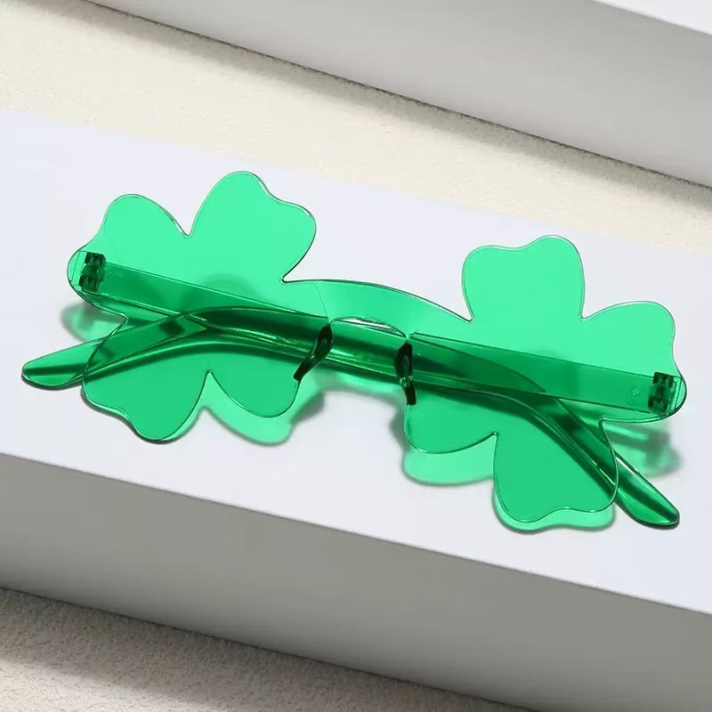 Nuevos gafas de sol de cuatro hojas sin marco transfronterizas europeas y americanas gafas de fiesta de baile de San Patricio irlandeses