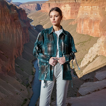 秋装外套女2025新款时尚宽松个性迷彩大口袋拼接设计感工装牛仔夹