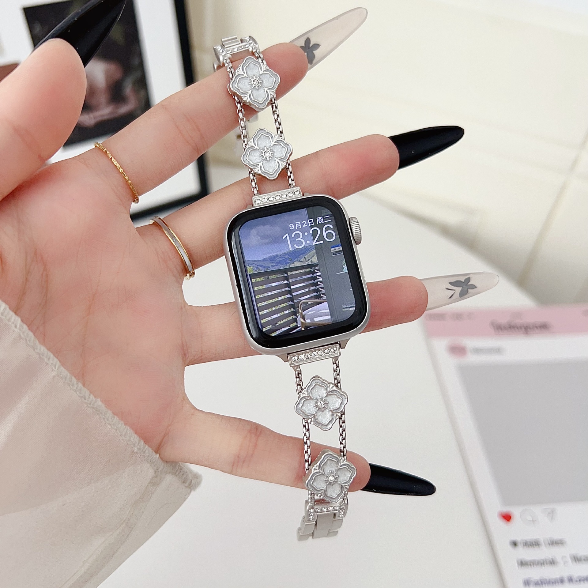 Minimalist Starry Sky Titanium Steel Ring for Women Fashion Personality Ins Trendy Niche Design Floral Ring