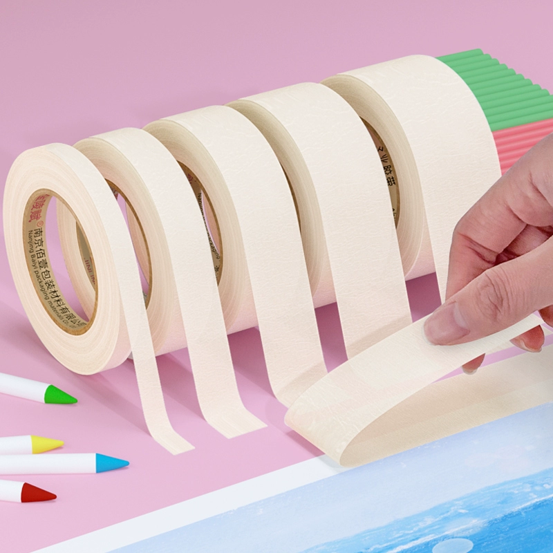 Красивая бумажная лента для студентов искусства