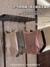 ɭ�ְ�u��������м�Ůʿ��ѝ�и������m���A�θߏ��־�����ѝŮ