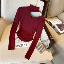 安哥拉红半高领打底衫女秋冬2025新款内搭短款上衣设计感露肩红色