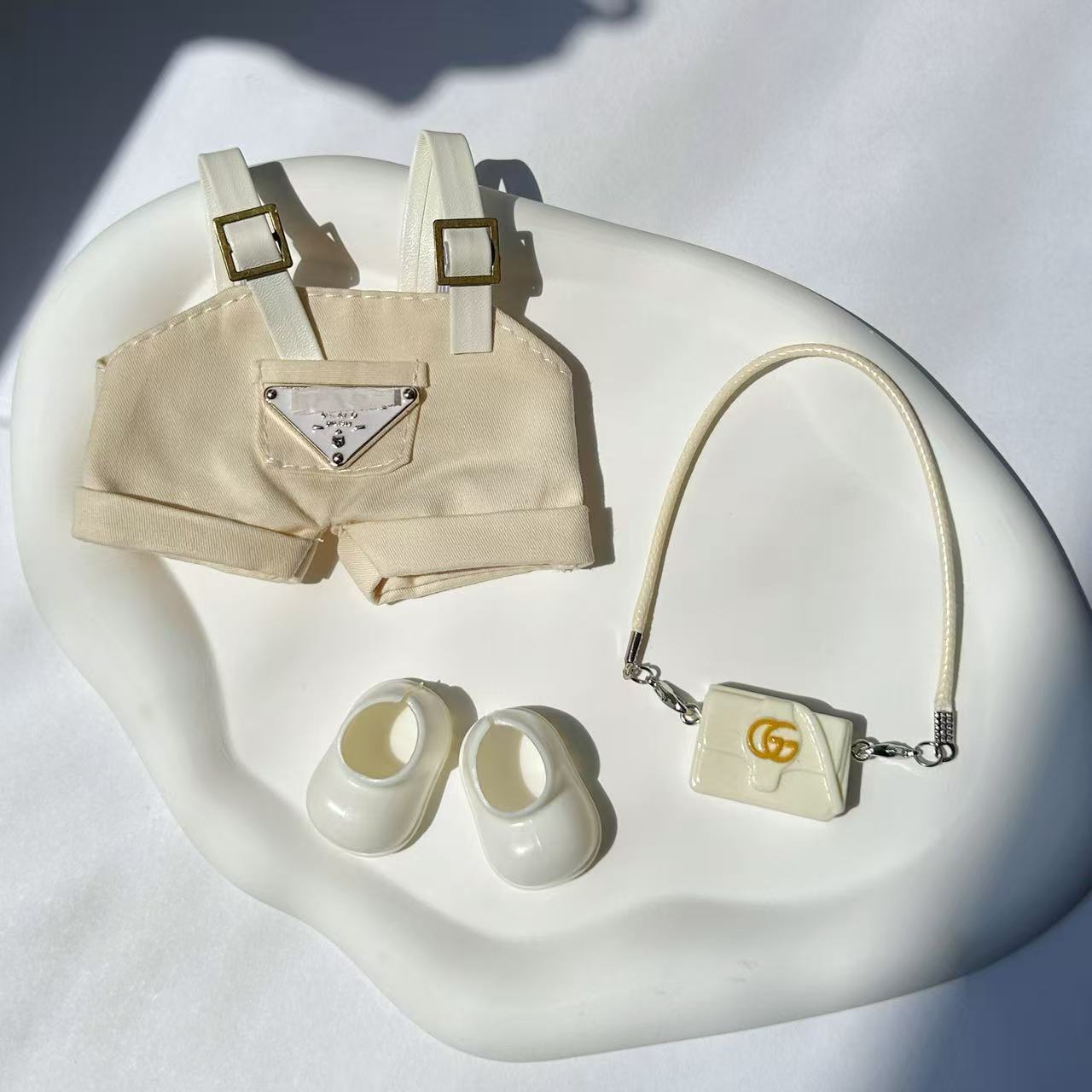 Coleccion de ropa de muñeca de labu creativa de 17cm muñeca de vestir con set de ropa de muñeca de labubu