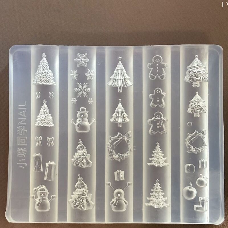 跨境新款美甲模具圣诞节雪花圣诞树姜饼人雪人穿戴甲装饰硅胶模具|undefined