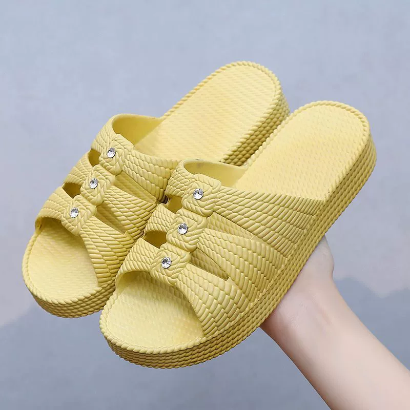 Летний новый толстый нижний женский буксир простой модный мама тапочки противоскользящие и износостойкие средние возраст леди тапки на каблуках оптом