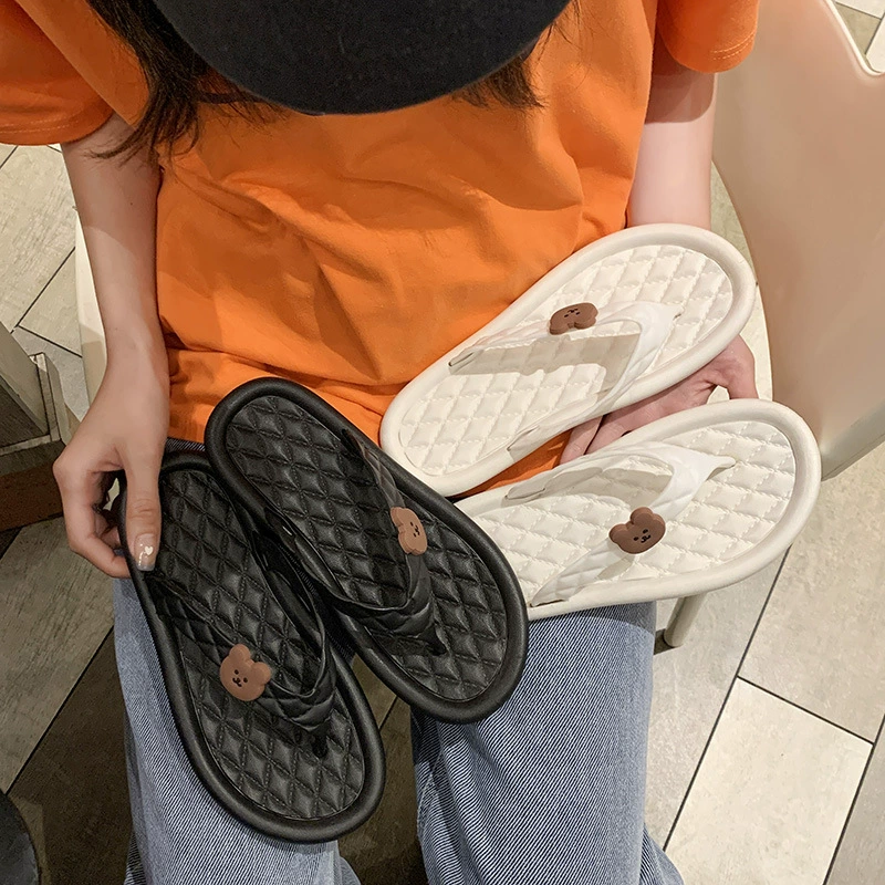 Шлепанцы женские мультфильмы милые ПВХ повседневные ножки перетаскивания пляж женские сандалии 2021