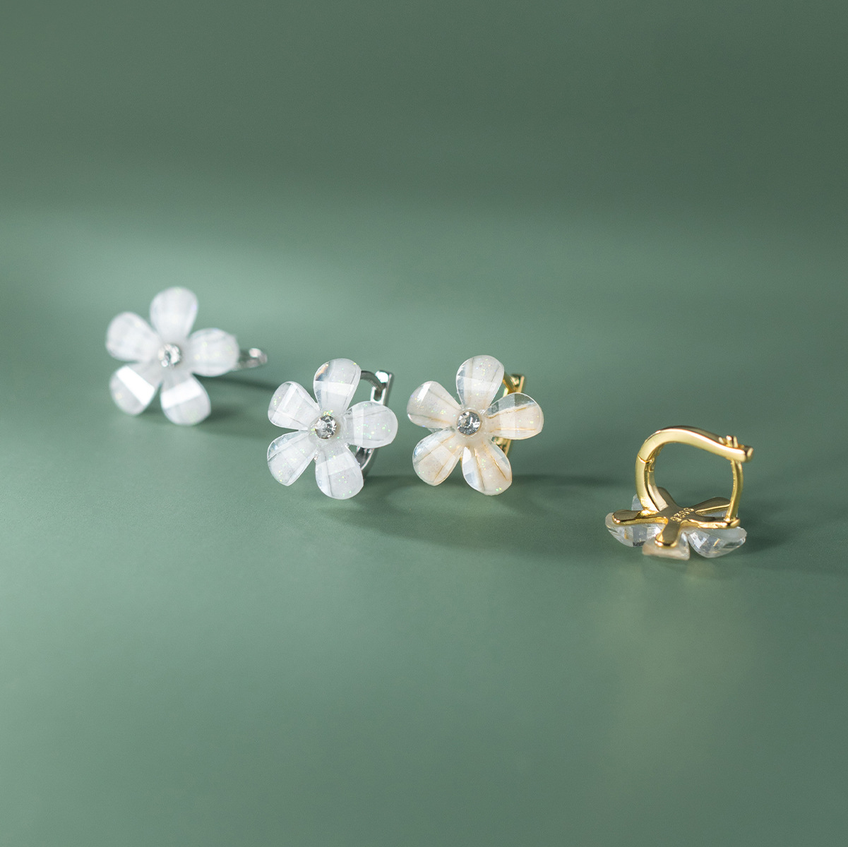 Eloch s925 plata coreana sen de cinco flores de verano pequeñas flores frescas joyas para orejas M02419