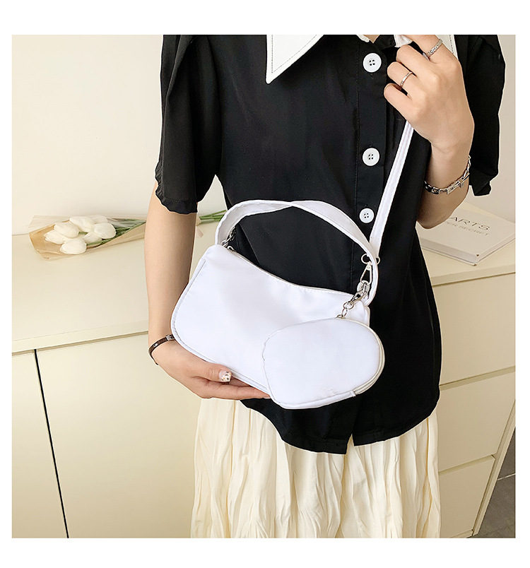 New Fashion Casual Crossbody Nylon Shoulder Underarm Baguette Bag Women display picture 1