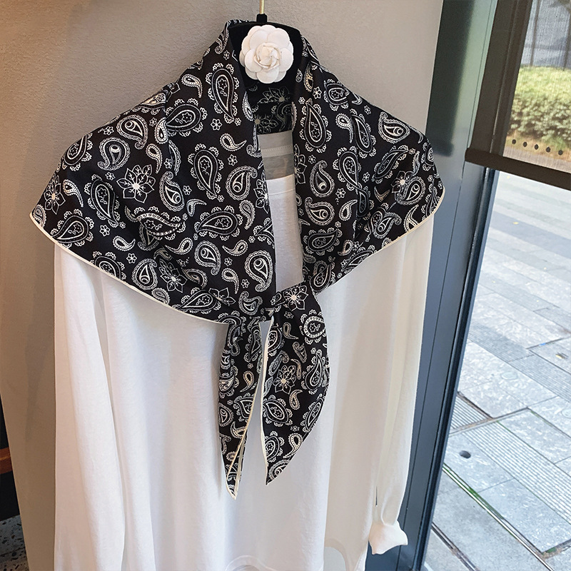Spring and Autumn High-End Triangle Scarf Double-Layer Satin Korean Style Small Shawl Silky and Stylish Neck Scarf Scarf Triangle Scarf