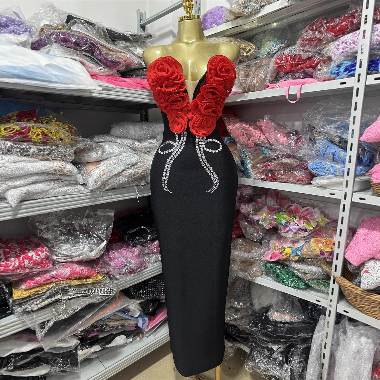 跨境立体红色花朵钻链性感低胸抹胸黑色连衣裙媛派对绷带dress