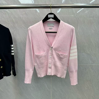 TB粉色V领四道杠羊毛开衫女学院风短款针织衫外套简约长袖毛衣
