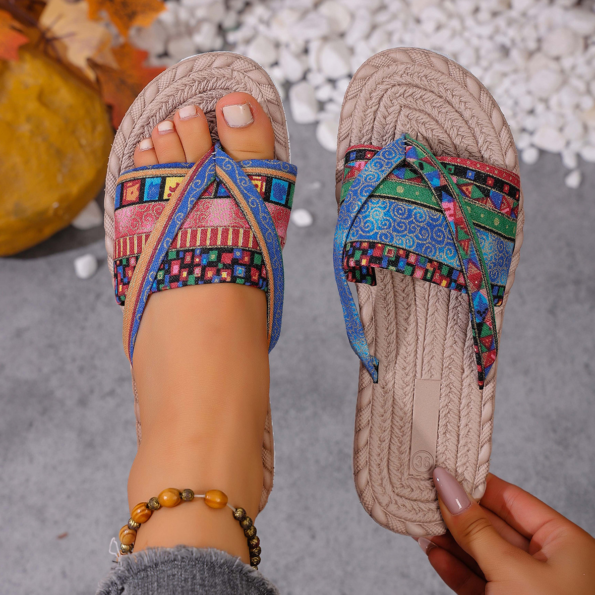 Women's Ethnic Style Color Blocking Flat Sandals Design Suitable Or Outdoor Wear Summer New Plus Size Flip Flops_voghion.com