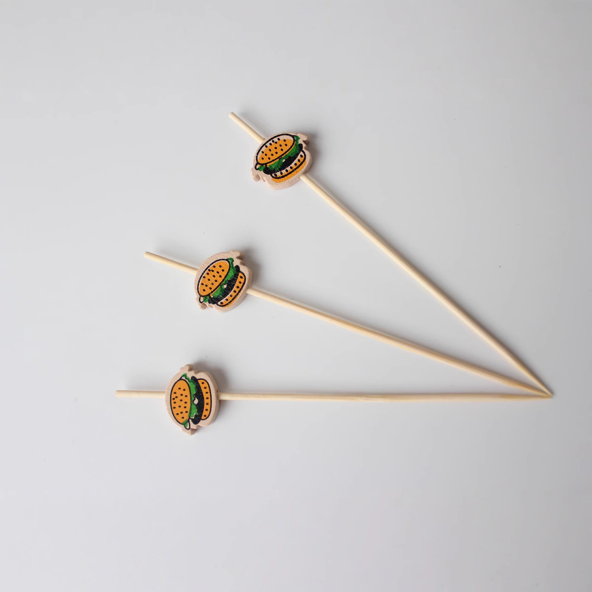 Signo de hamburguesa Signo de comida desechable signo de fruta signo decorativo signo de cóctel ventas directas de fábrica