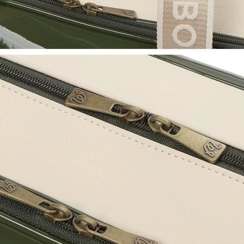 Capacious travel bag for men and women, Korean style, South Korea