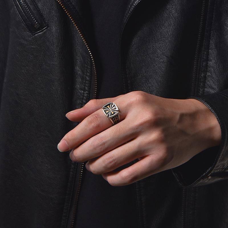 Small design retro creative fashionable ring