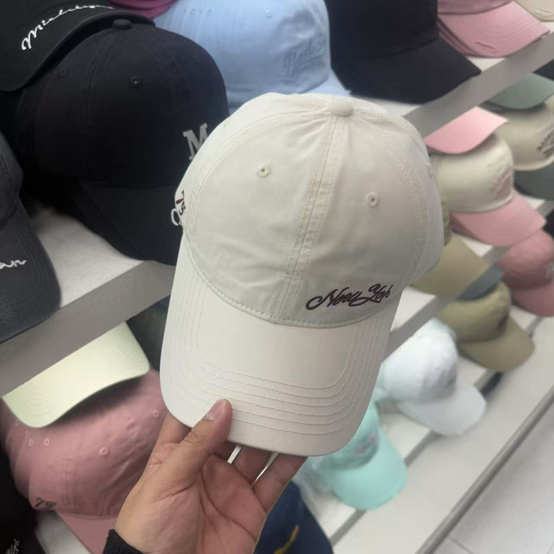 Retro trend baseball cap for men and women